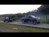 Dodge Ram vs Land Rover Defender